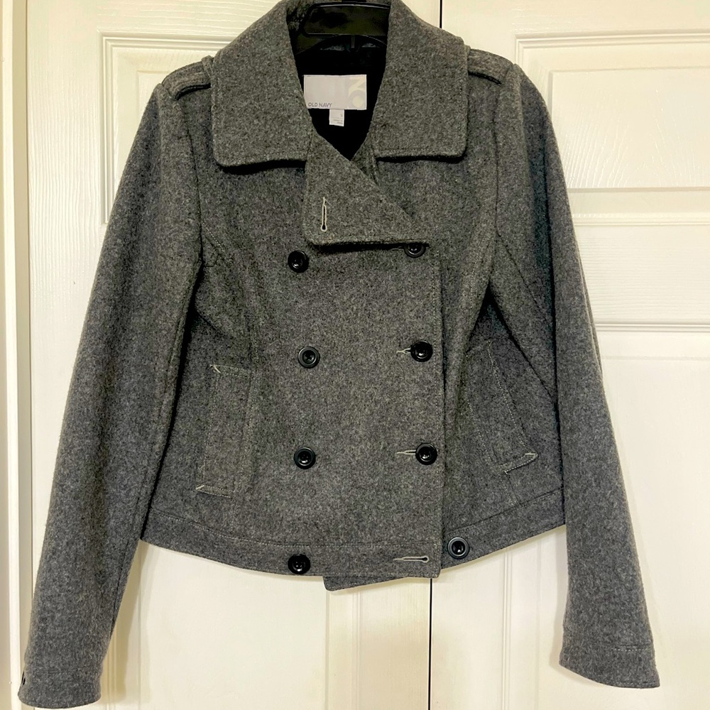 Old Navy cropped pea coat. Charcoal gray. Women’s size small.